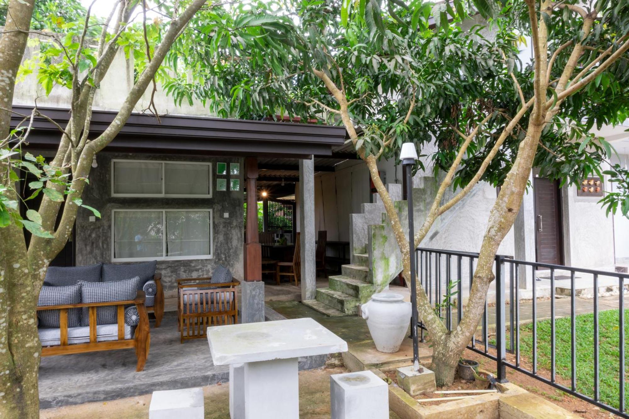 Dollyz Home - Sri Lanka Ambalangoda  Exterior photo